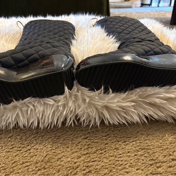 Tory Burch Quilted black Heeled Boots - Picture 3 of 4